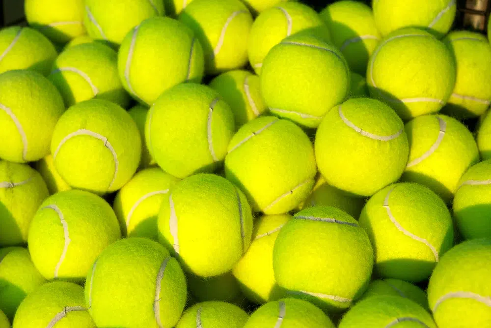 انواع و ویژگی های توپ تنیس چیست + توپ تنیس عمده